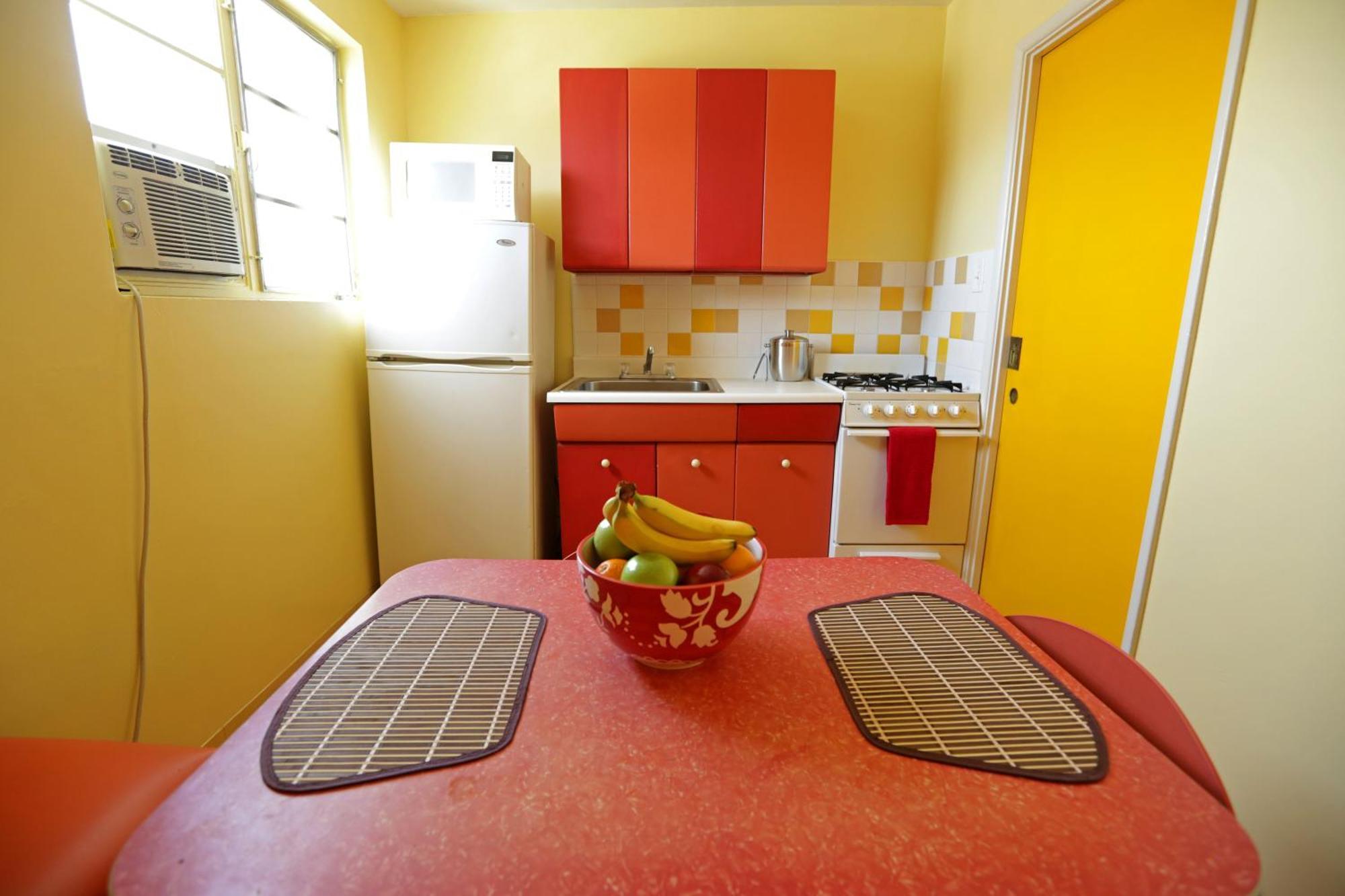 Banana Bungalow Hollywood Hotel & Hostel ロサンゼルス エクステリア 写真